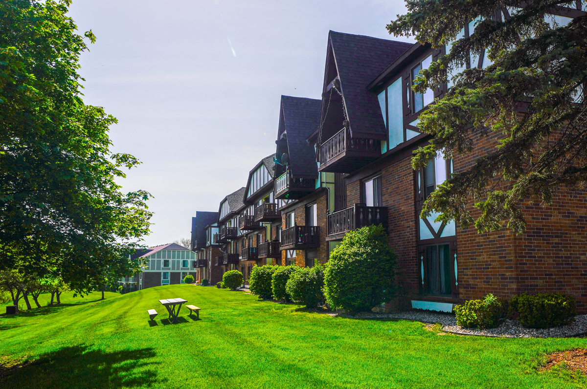 Kentwood Apartments Wingate Apartments